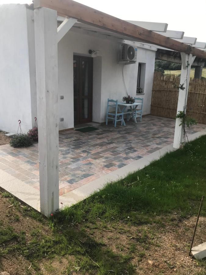 Hotel La fragola in Campagna San Pantaleo Esterno foto